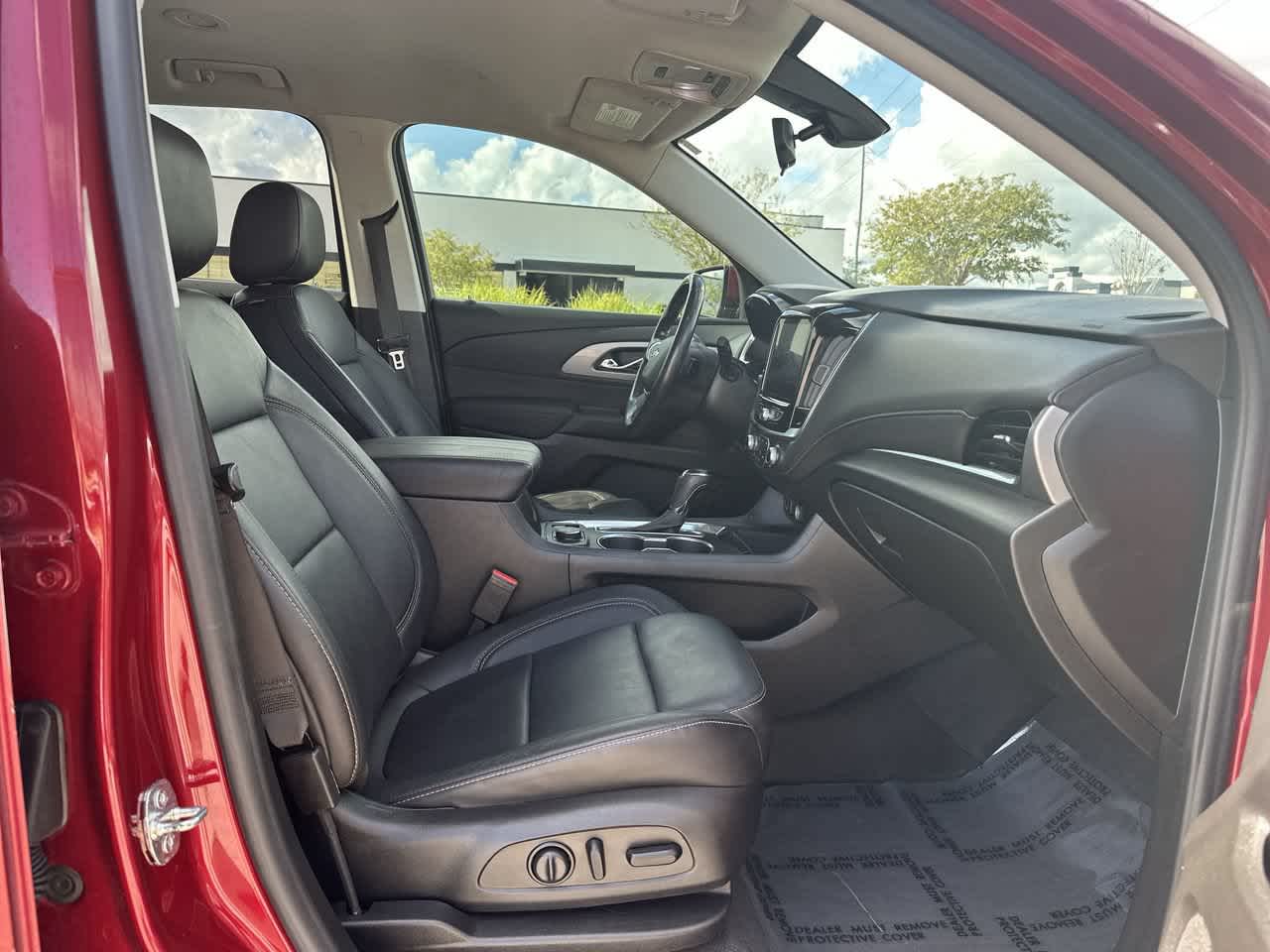 2020 Chevrolet Traverse FWD LT Leather