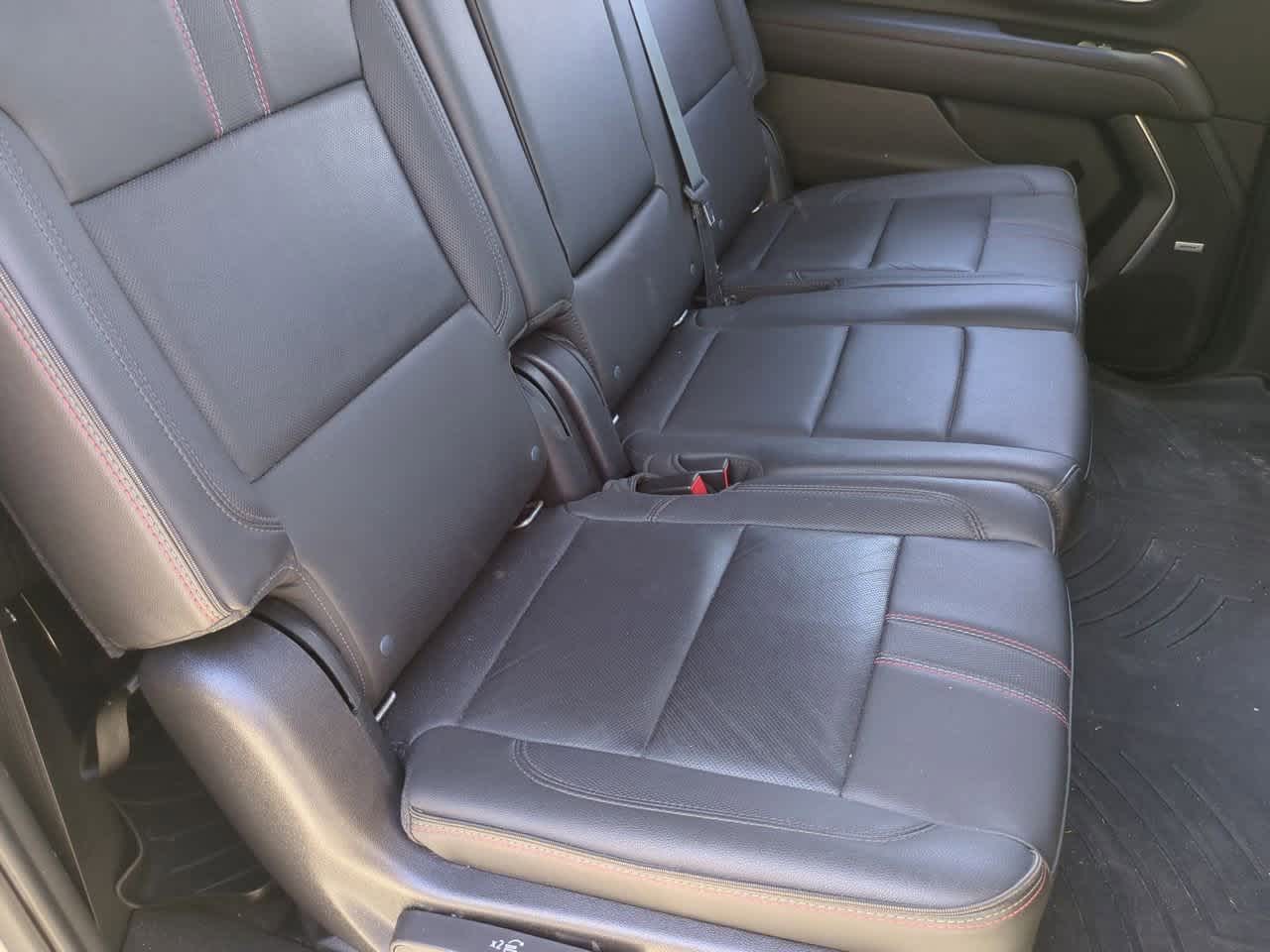 2021 Chevrolet Suburban 2WD RST