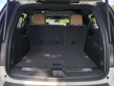 2024 Chevrolet Suburban 2WD Premier