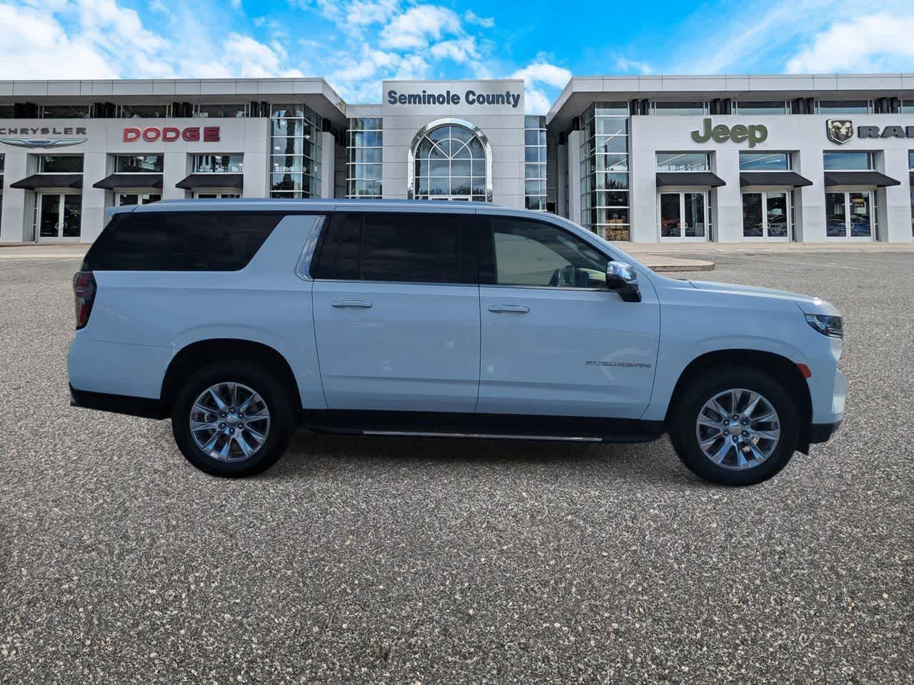 2024 Chevrolet Suburban 2WD Premier