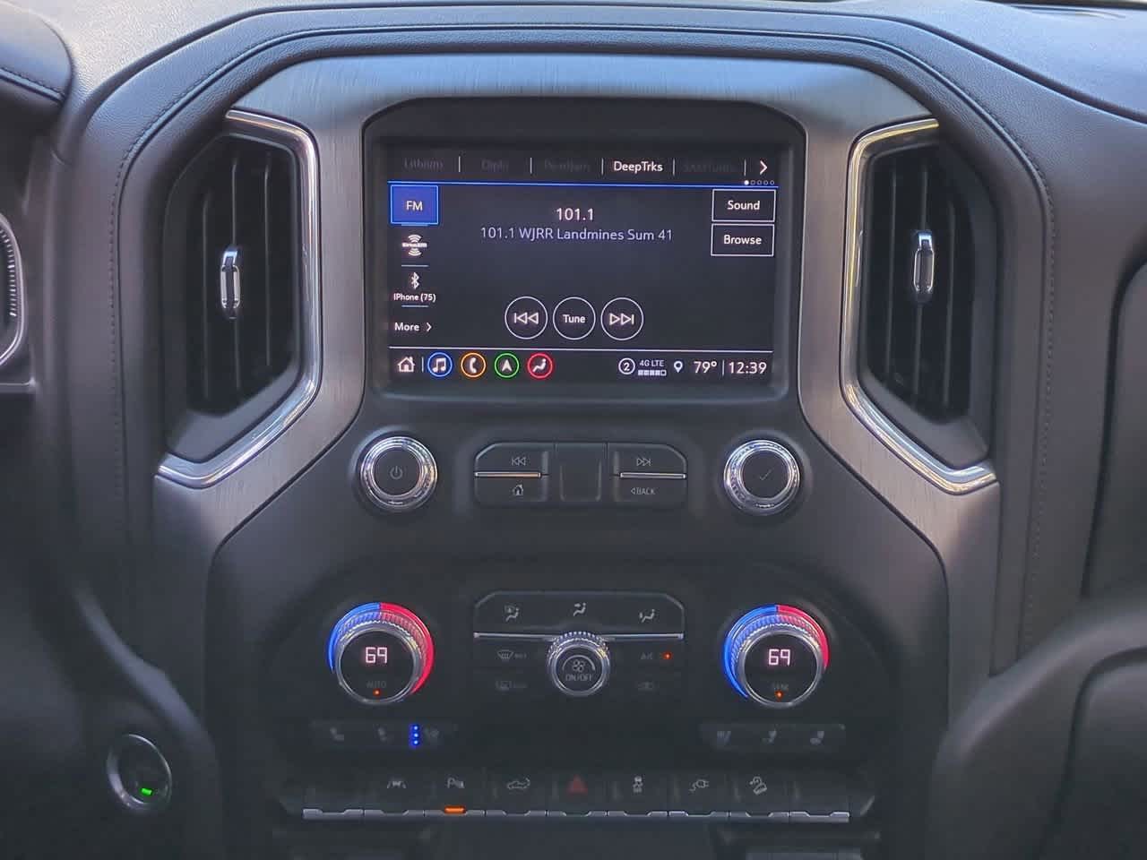 2021 GMC Sierra 1500 4WD Crew Cab Short Box Denali