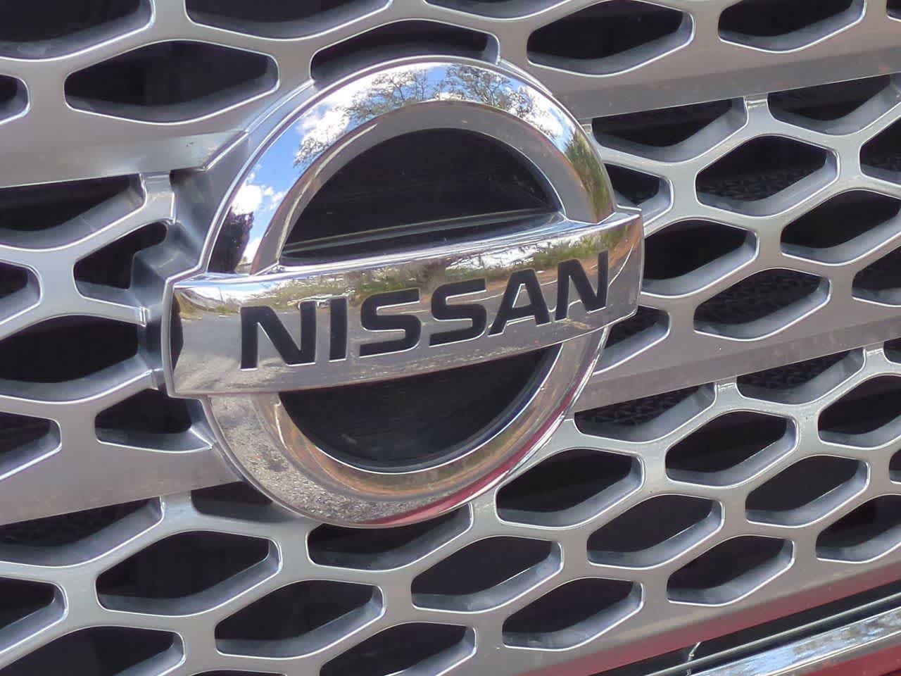 2018 Nissan TITAN SL