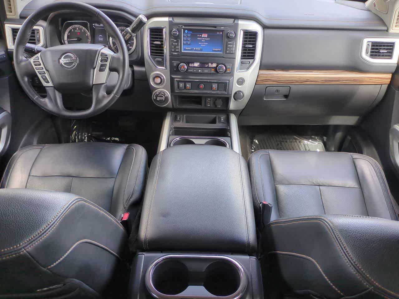 2018 Nissan TITAN SL