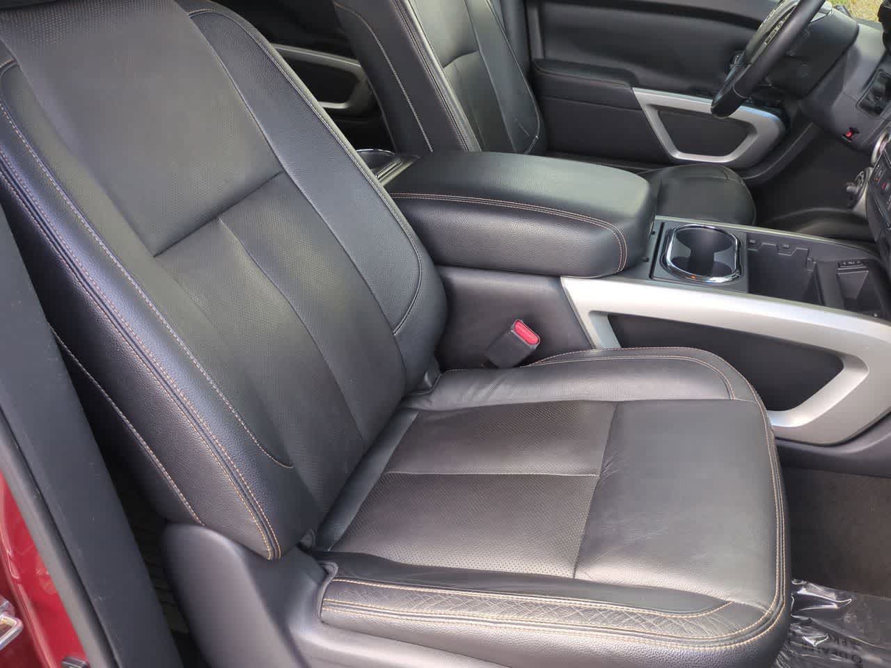 2018 Nissan TITAN SL