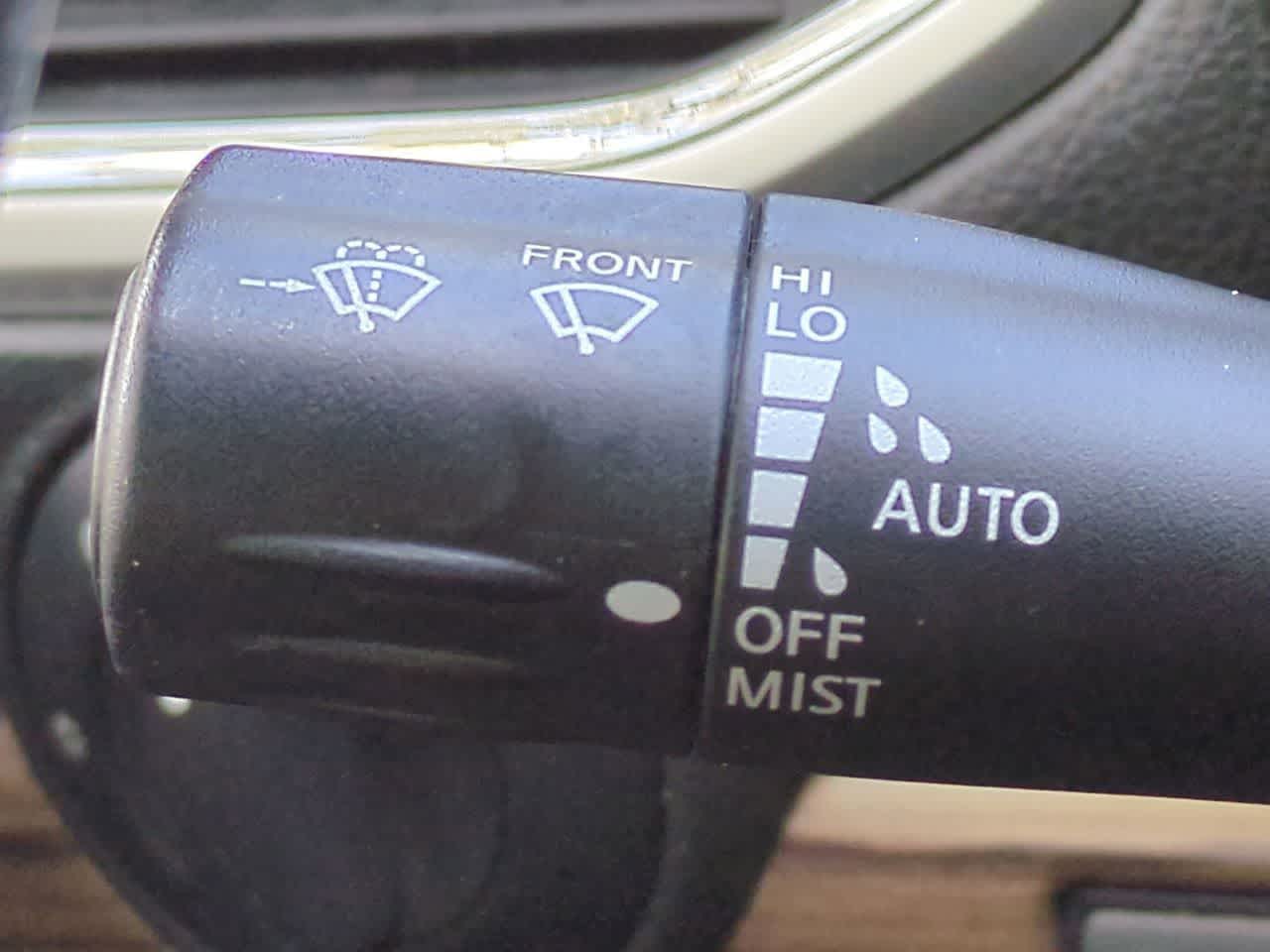 2018 Nissan TITAN SL