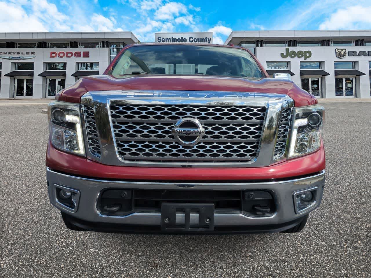 2018 Nissan TITAN SL