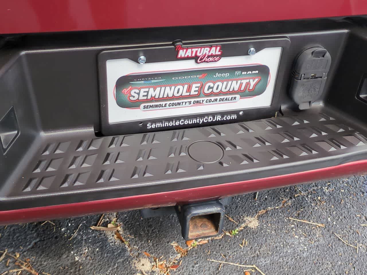 2018 Nissan TITAN SL