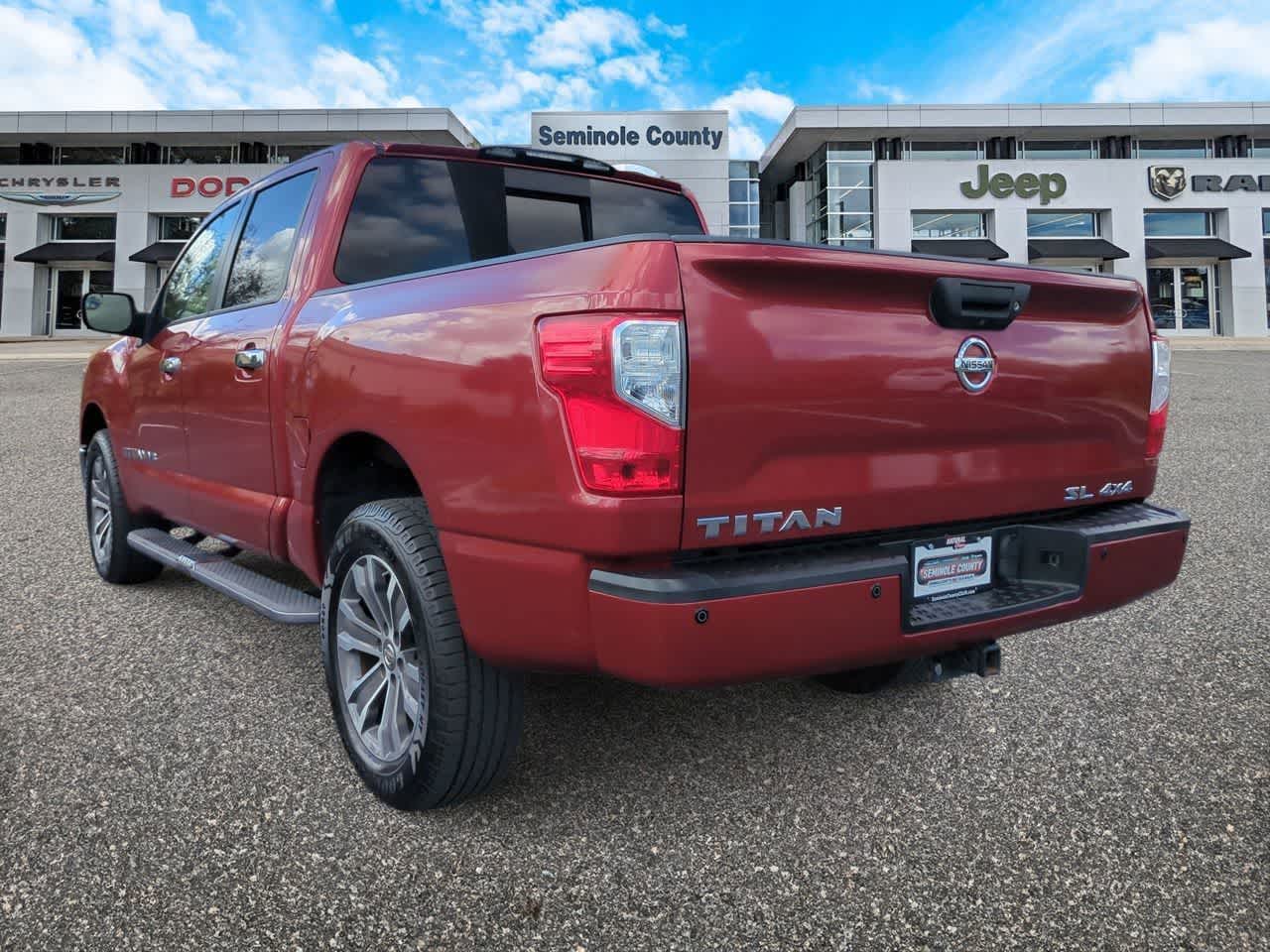 2018 Nissan TITAN SL