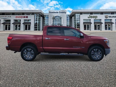 2018 Nissan TITAN SL