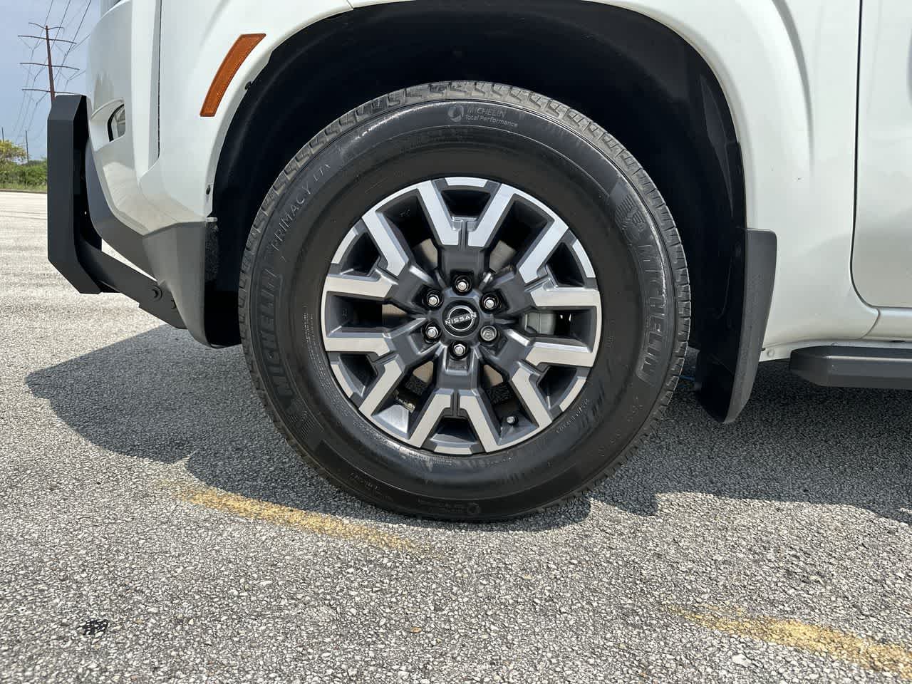 2023 Nissan Frontier Crew Cab SV 4x2