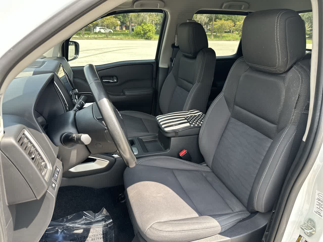 2023 Nissan Frontier Crew Cab SV 4x2