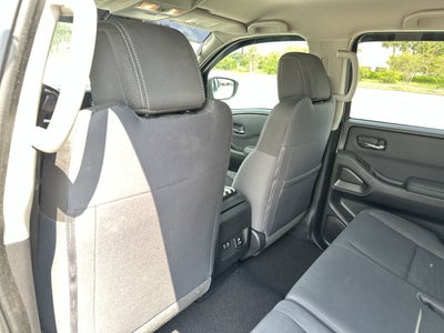 2023 Nissan Frontier Crew Cab SV 4x2