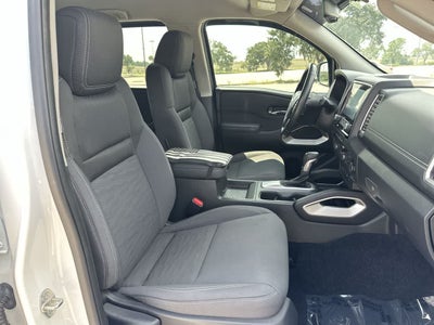 2023 Nissan Frontier Crew Cab SV 4x2