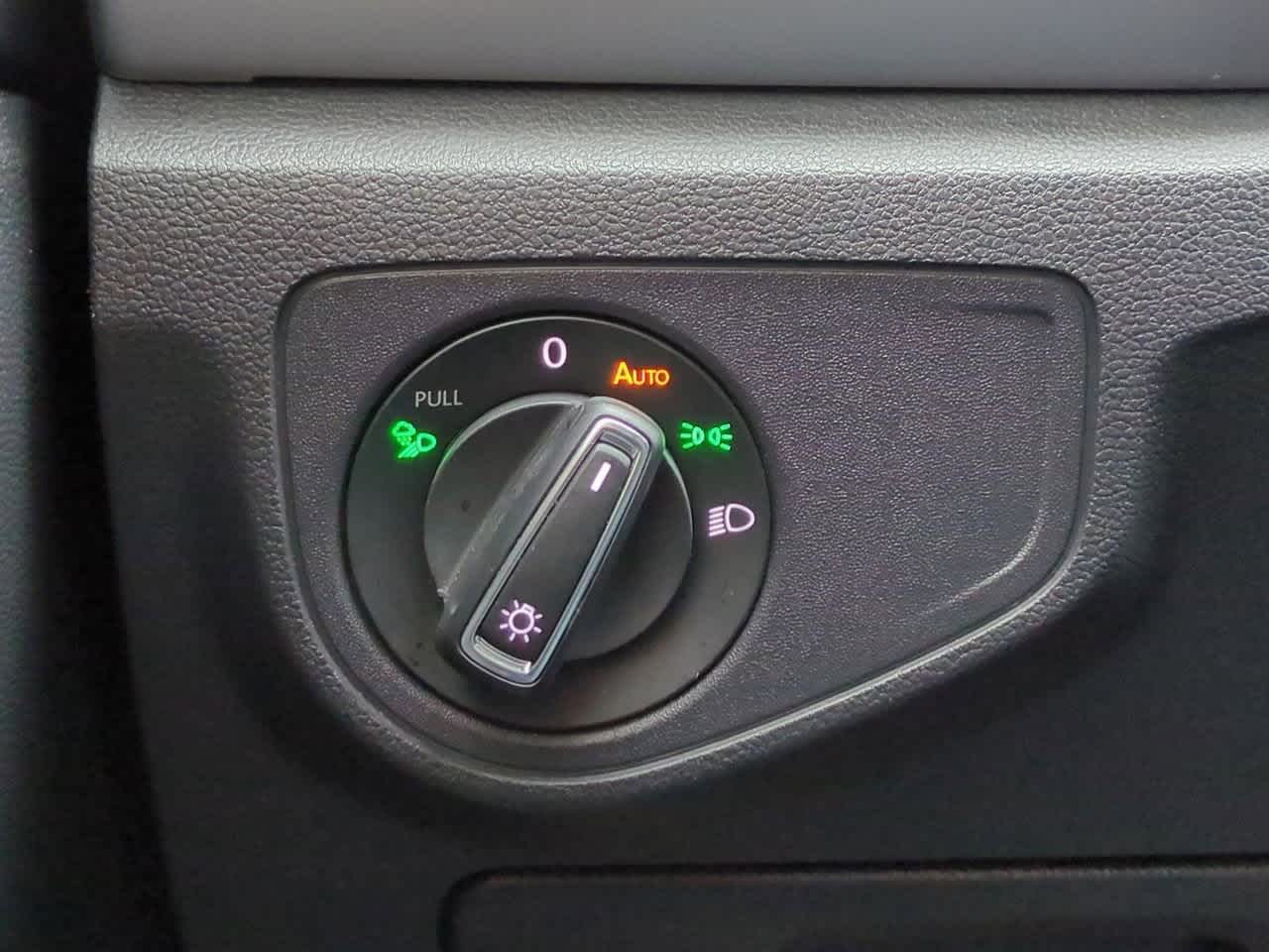 2023 Volkswagen Atlas 2.0T SE w/Technology