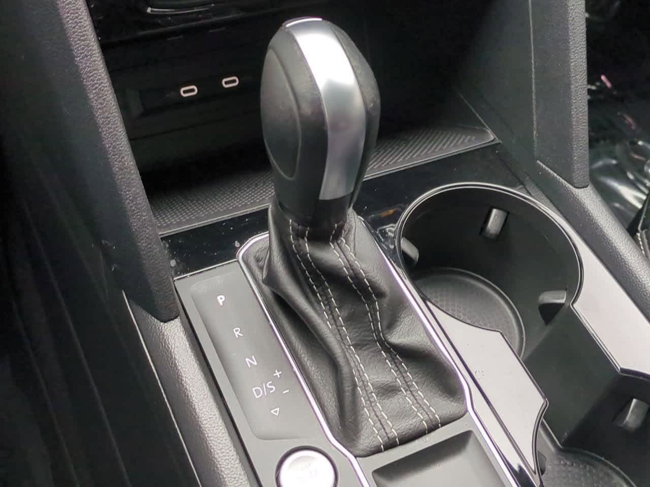 2023 Volkswagen Atlas 2.0T SE w/Technology