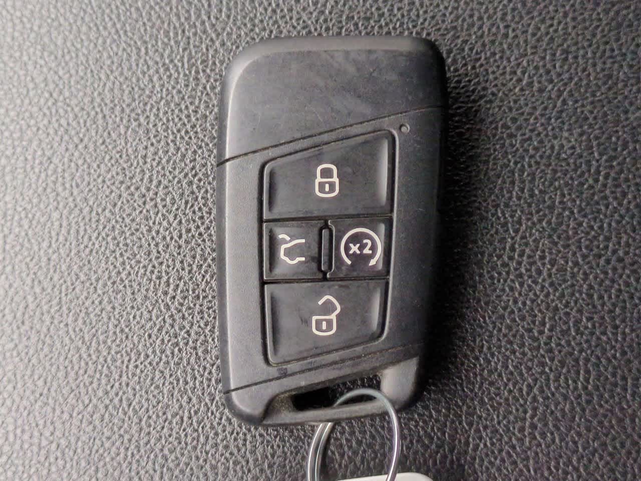 2023 Volkswagen Atlas 2.0T SE w/Technology