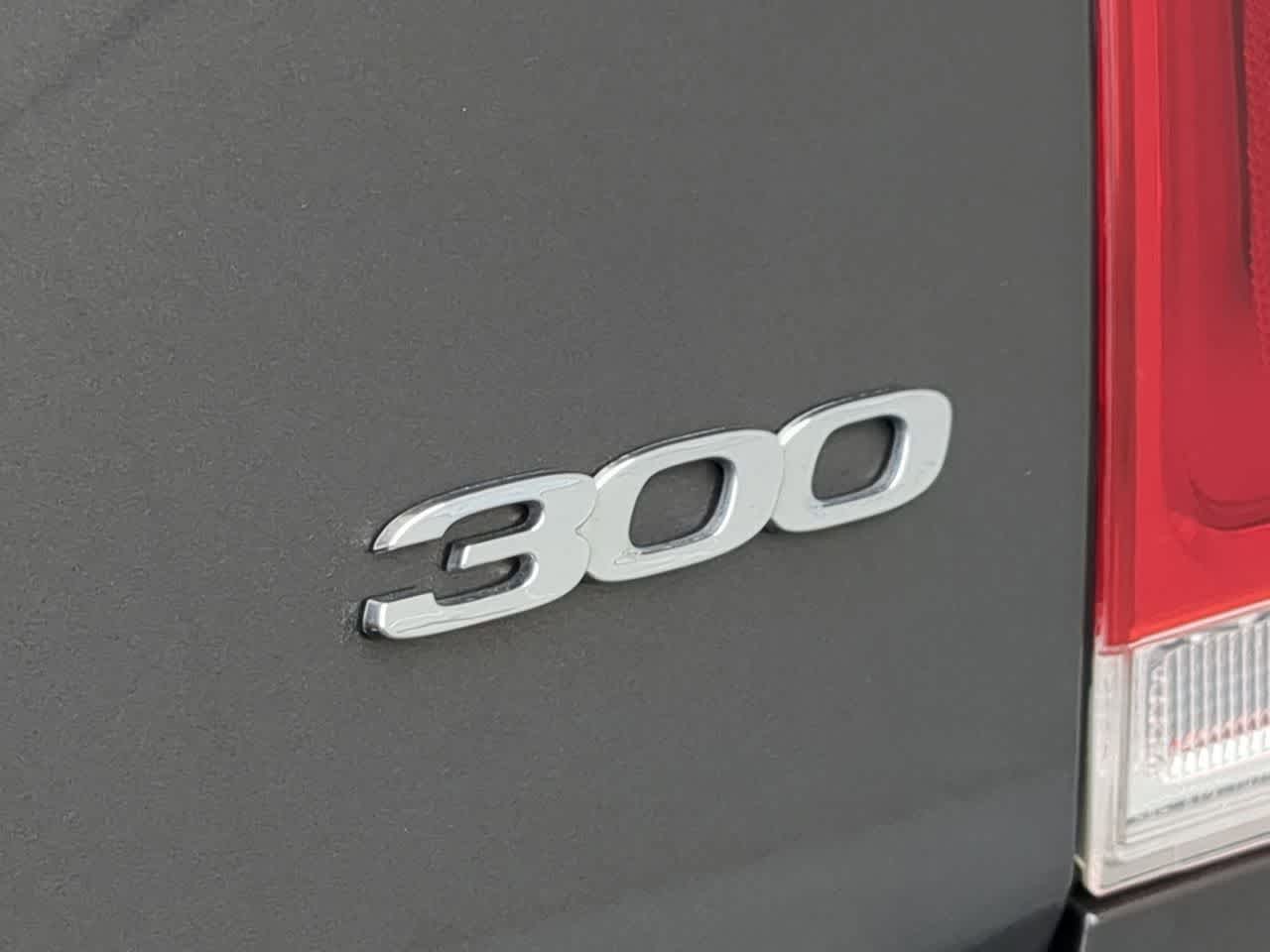 2023 Chrysler 300 Touring