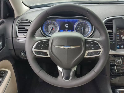 2023 Chrysler 300 Touring