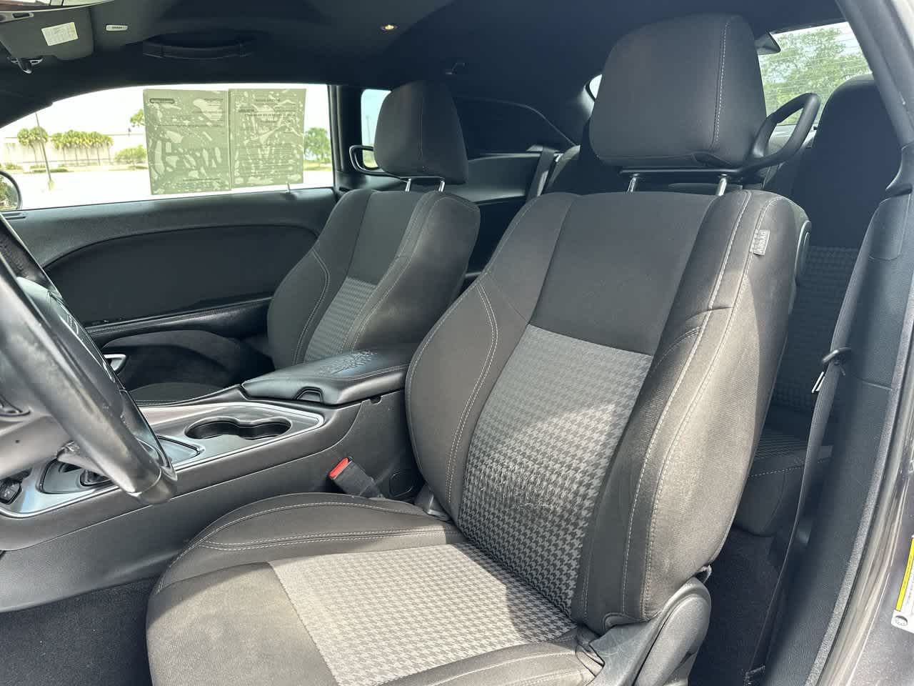 2020 Dodge Challenger SXT