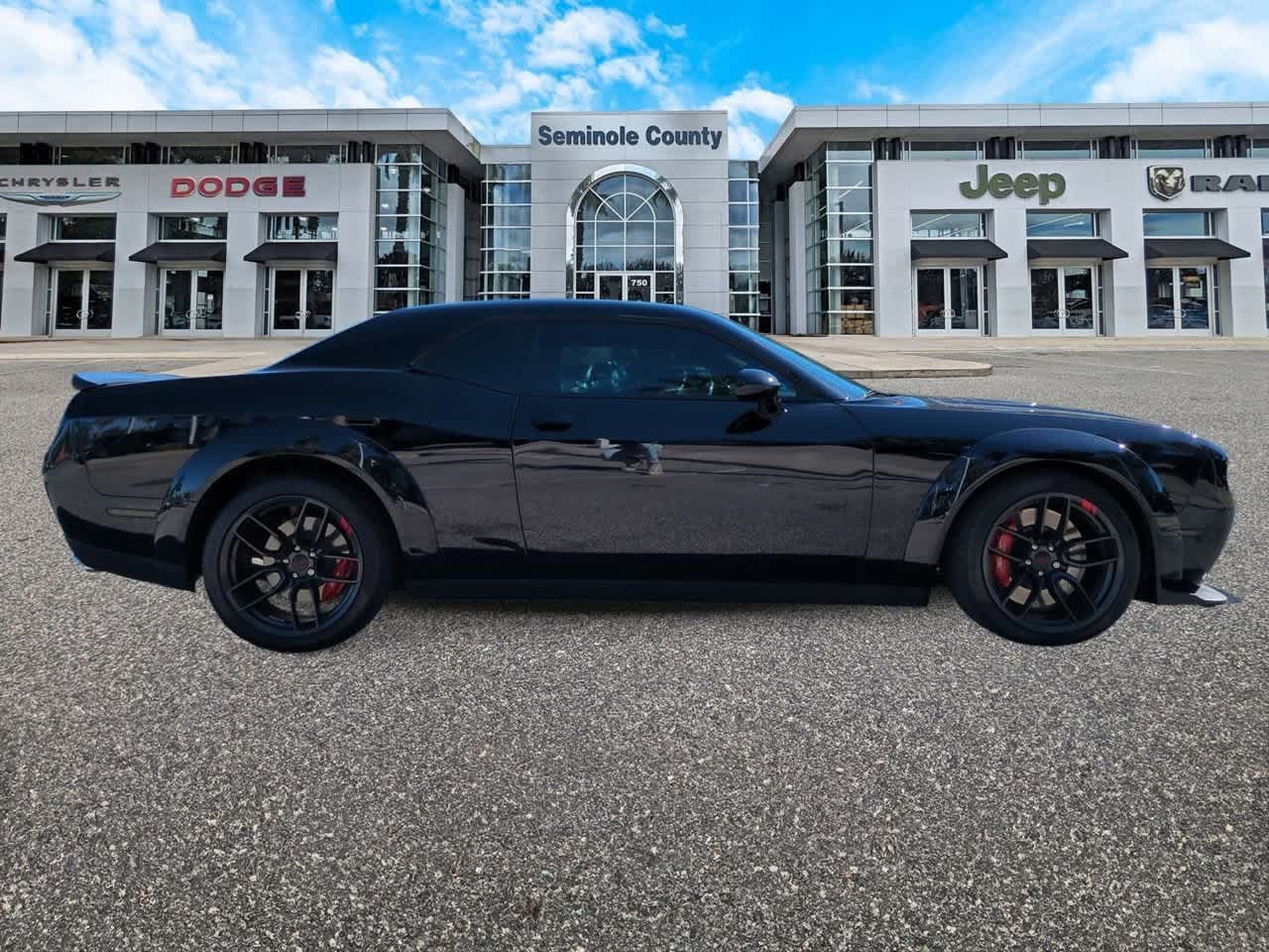 2022 Dodge Challenger R/T Scat Pack Widebody