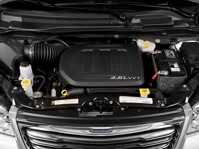 2013 Chrysler Town & Country Touring