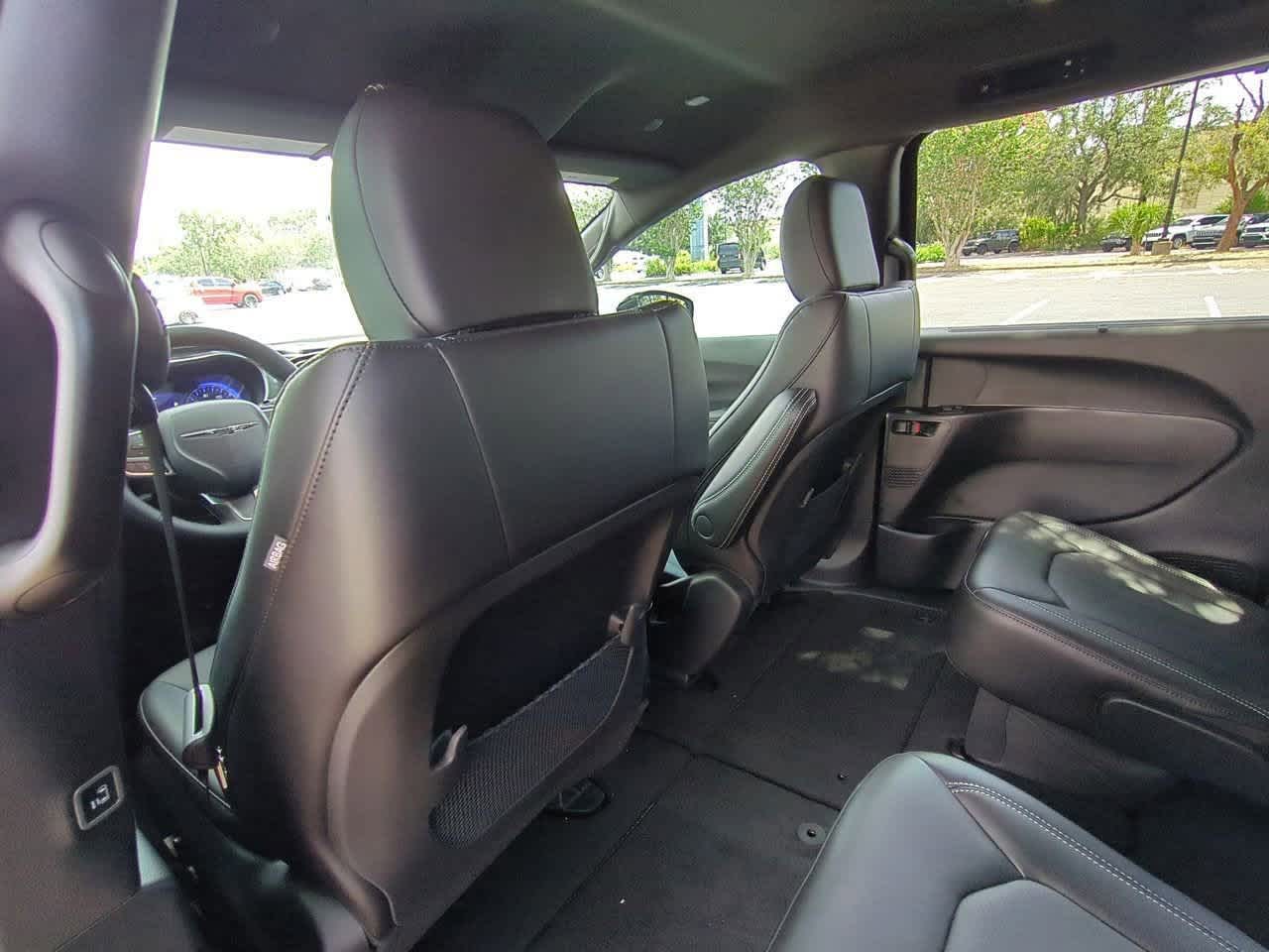 2026 Chrysler Voyager VOYAGER LX