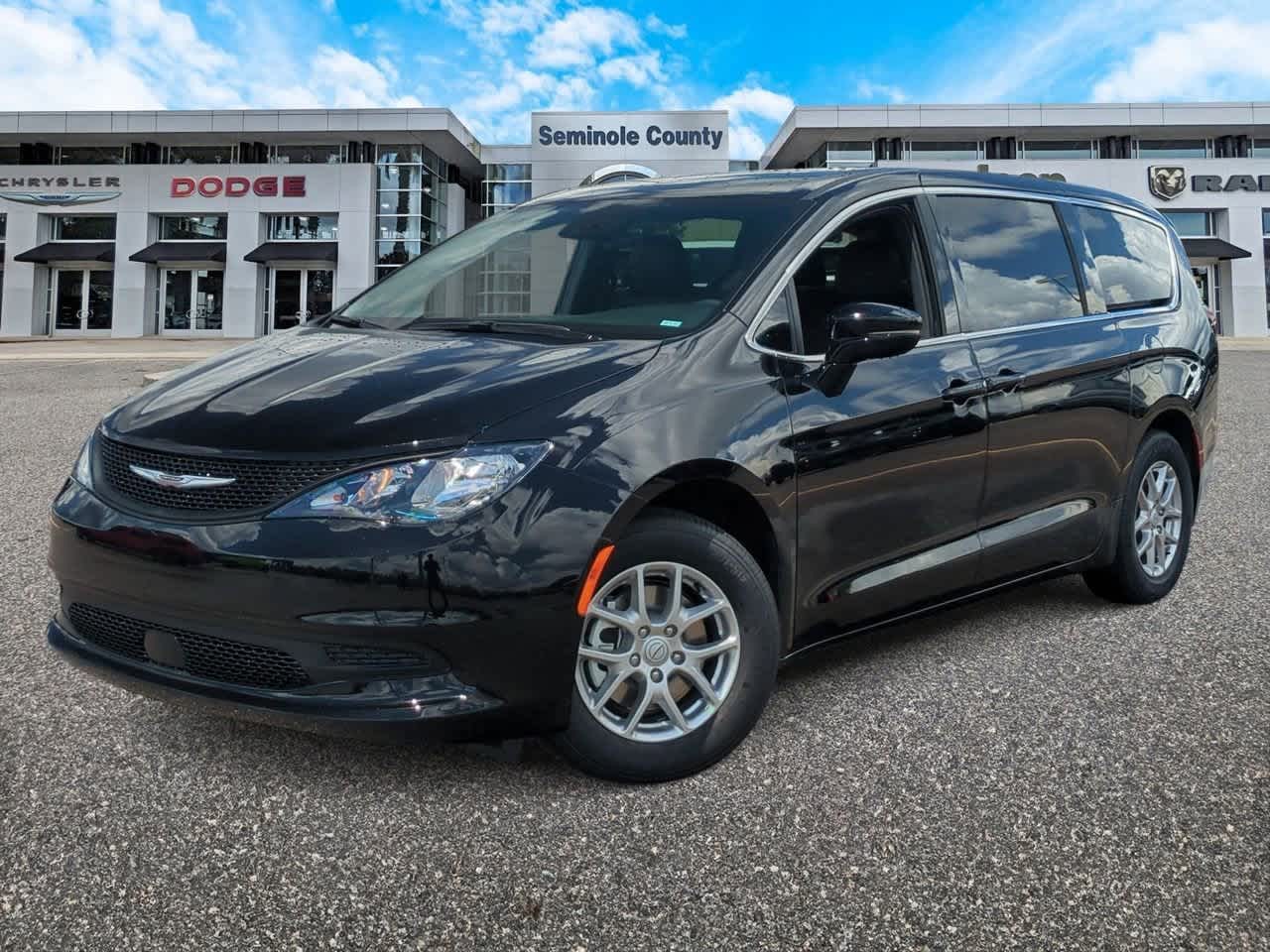 2026 Chrysler Voyager VOYAGER LX