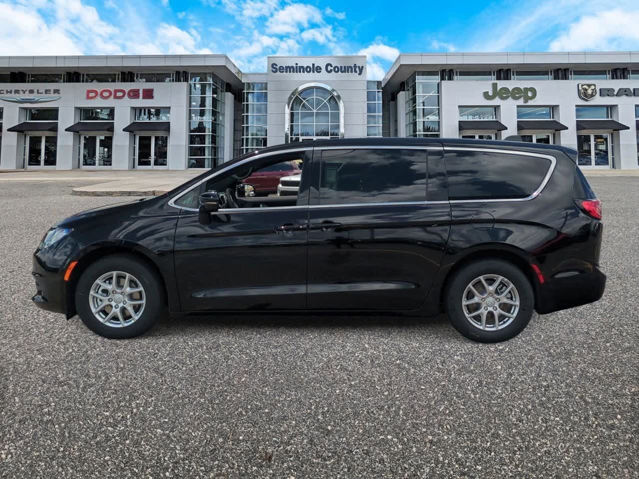 2026 Chrysler Voyager VOYAGER LX