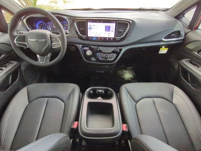 2026 Chrysler Voyager VOYAGER LX