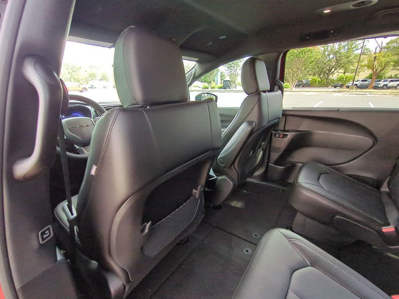 2026 Chrysler Voyager VOYAGER LX