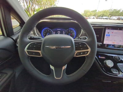 2026 Chrysler Voyager VOYAGER LX