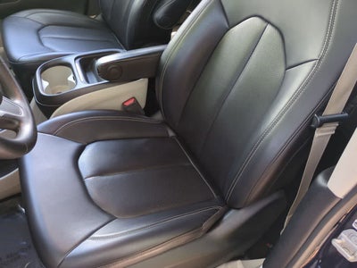 2020 Chrysler Voyager LXI
