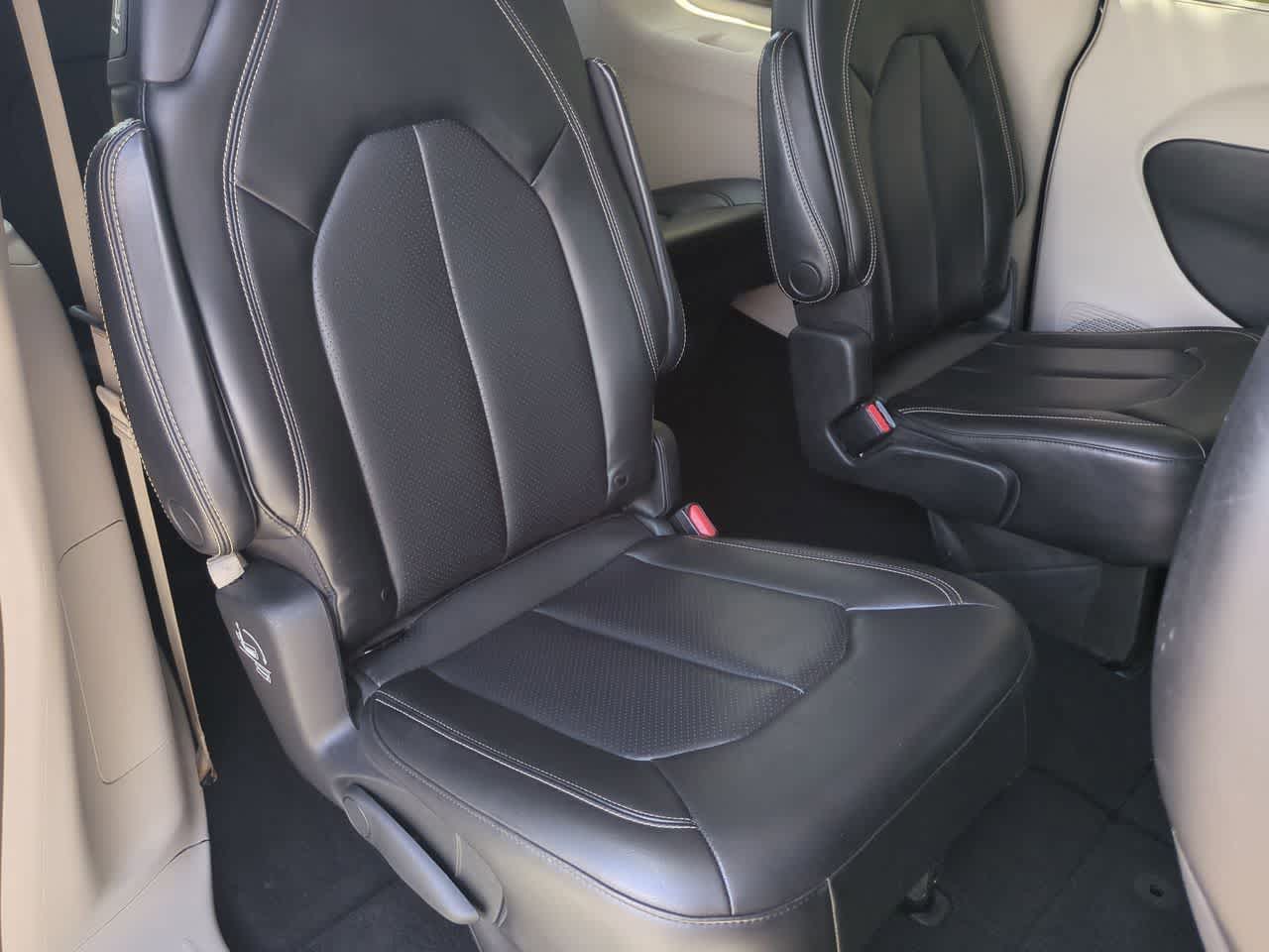 2020 Chrysler Voyager LXI