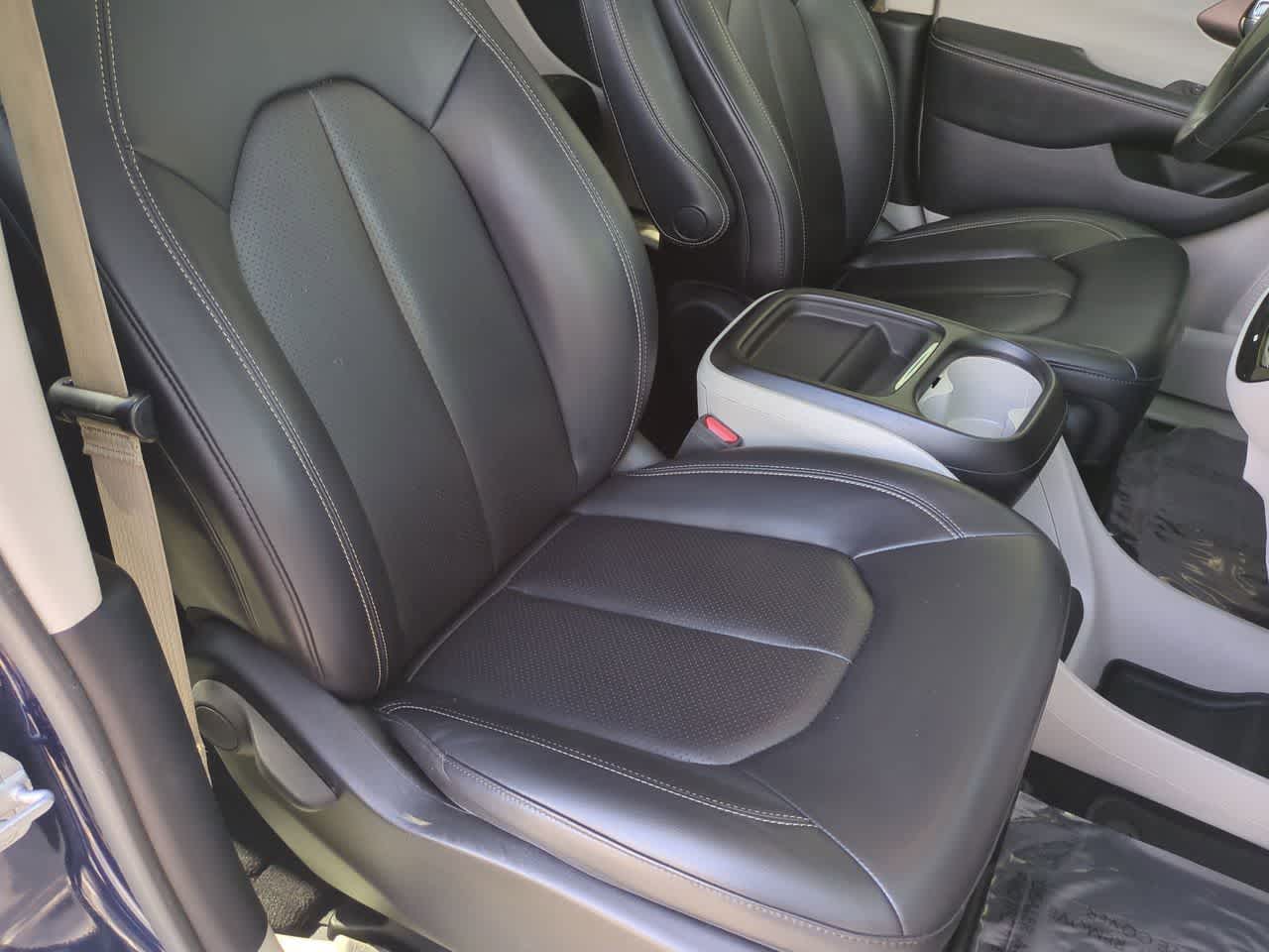 2020 Chrysler Voyager LXI