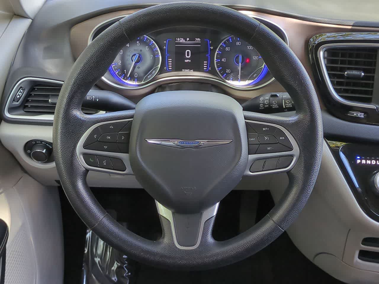 2020 Chrysler Voyager LXI
