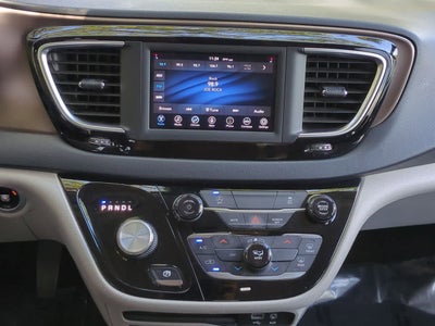 2020 Chrysler Voyager LXI