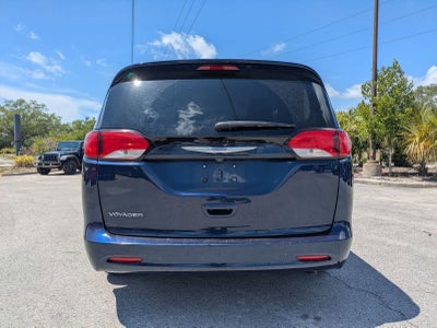 2020 Chrysler Voyager LXI