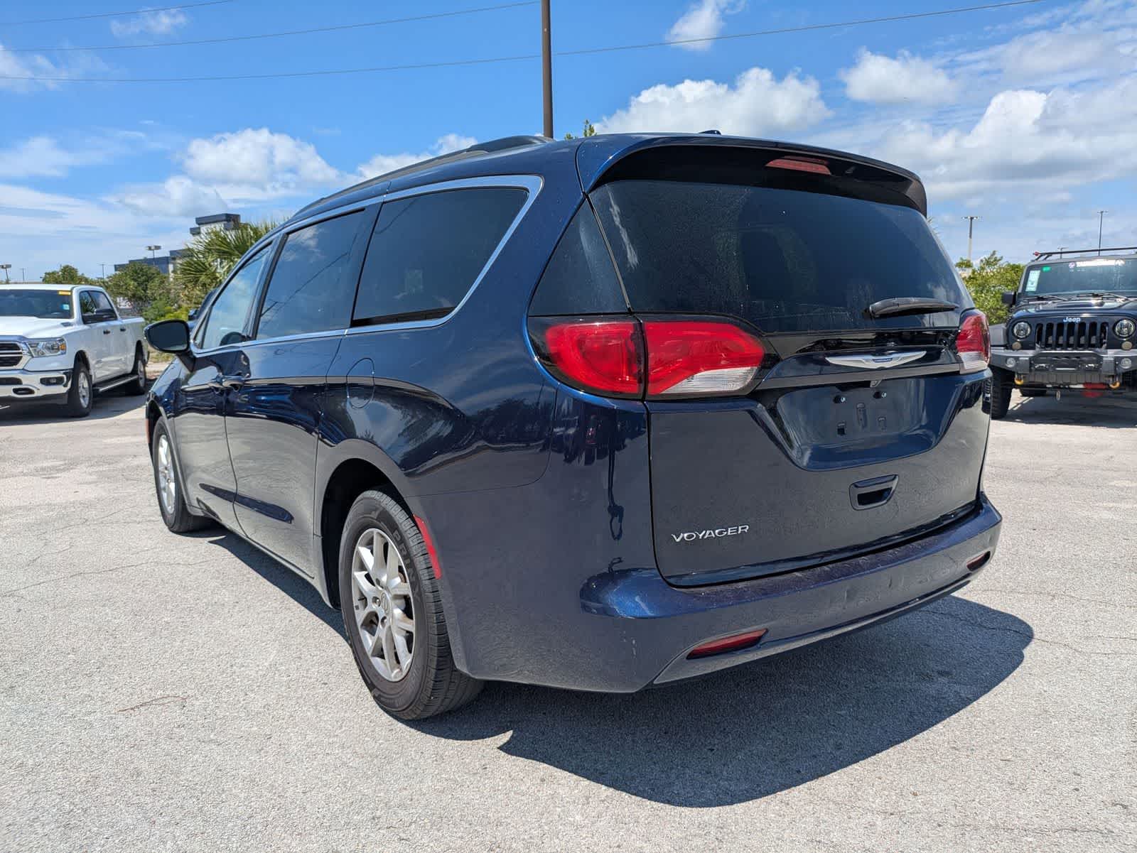 2020 Chrysler Voyager LXI