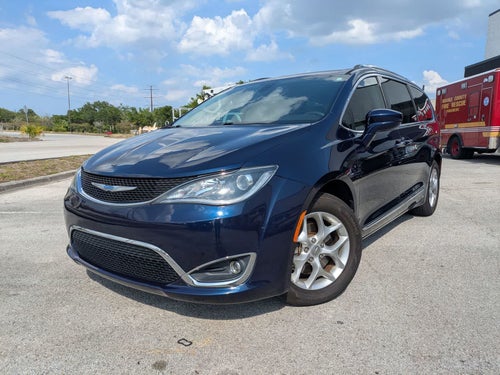 2018 Chrysler Pacifica Touring L Plus