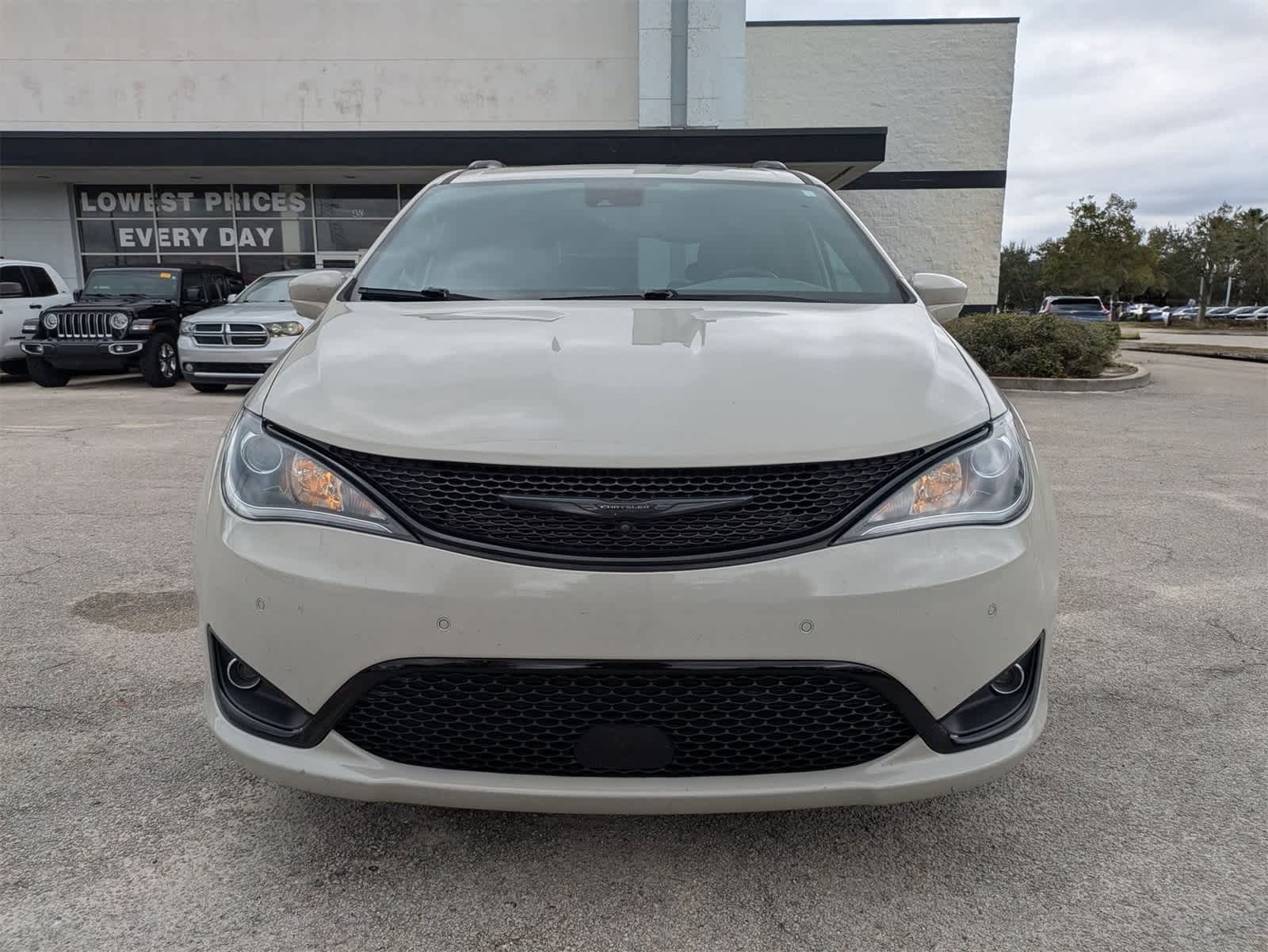 2020 Chrysler Pacifica Touring L Plus