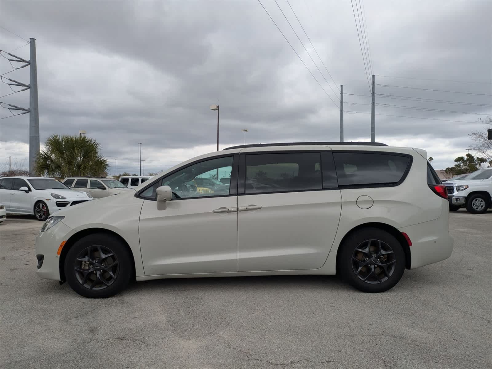 2020 Chrysler Pacifica Touring L Plus
