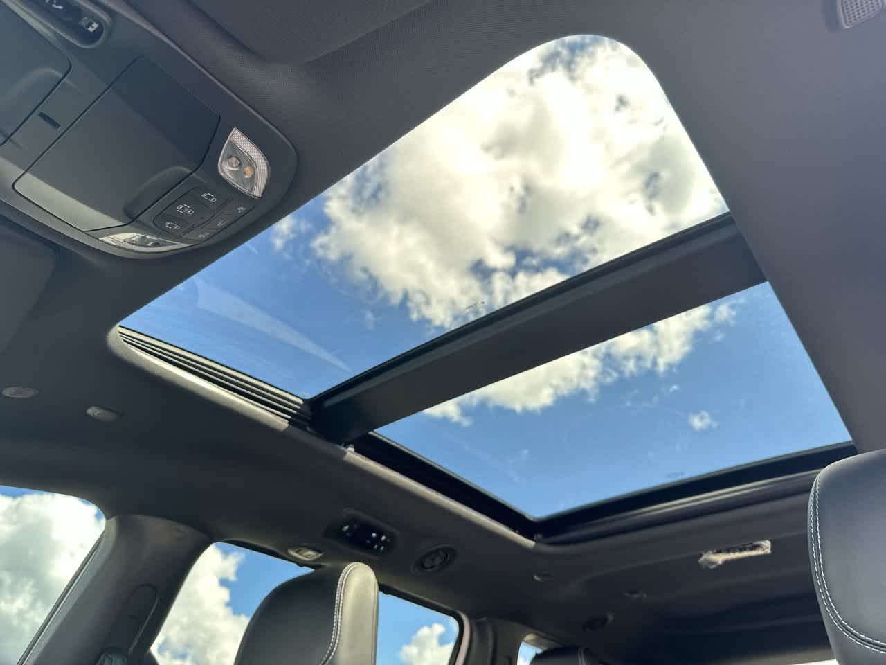 2027 Chrysler Pacifica PACIFICA LIMITED