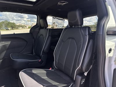 2027 Chrysler Pacifica PACIFICA LIMITED