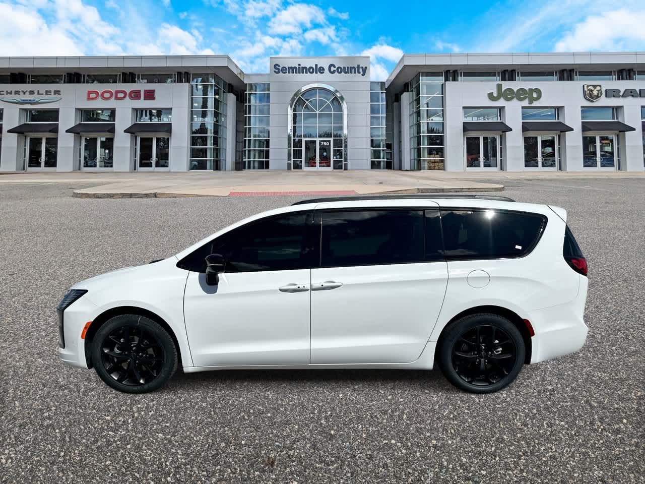 2027 Chrysler Pacifica PACIFICA LIMITED