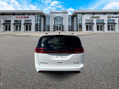 2027 Chrysler Pacifica PACIFICA LIMITED