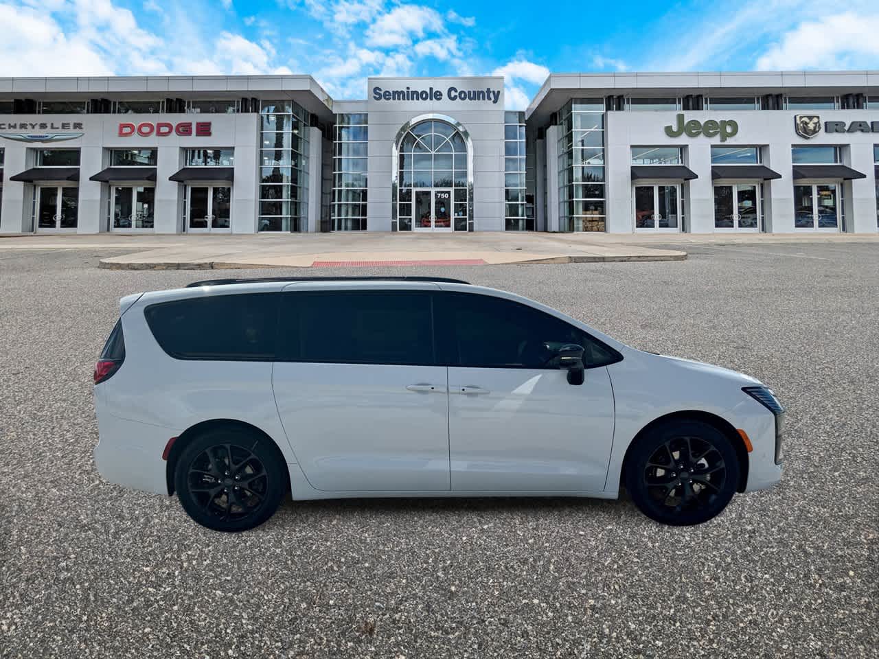 2027 Chrysler Pacifica PACIFICA LIMITED