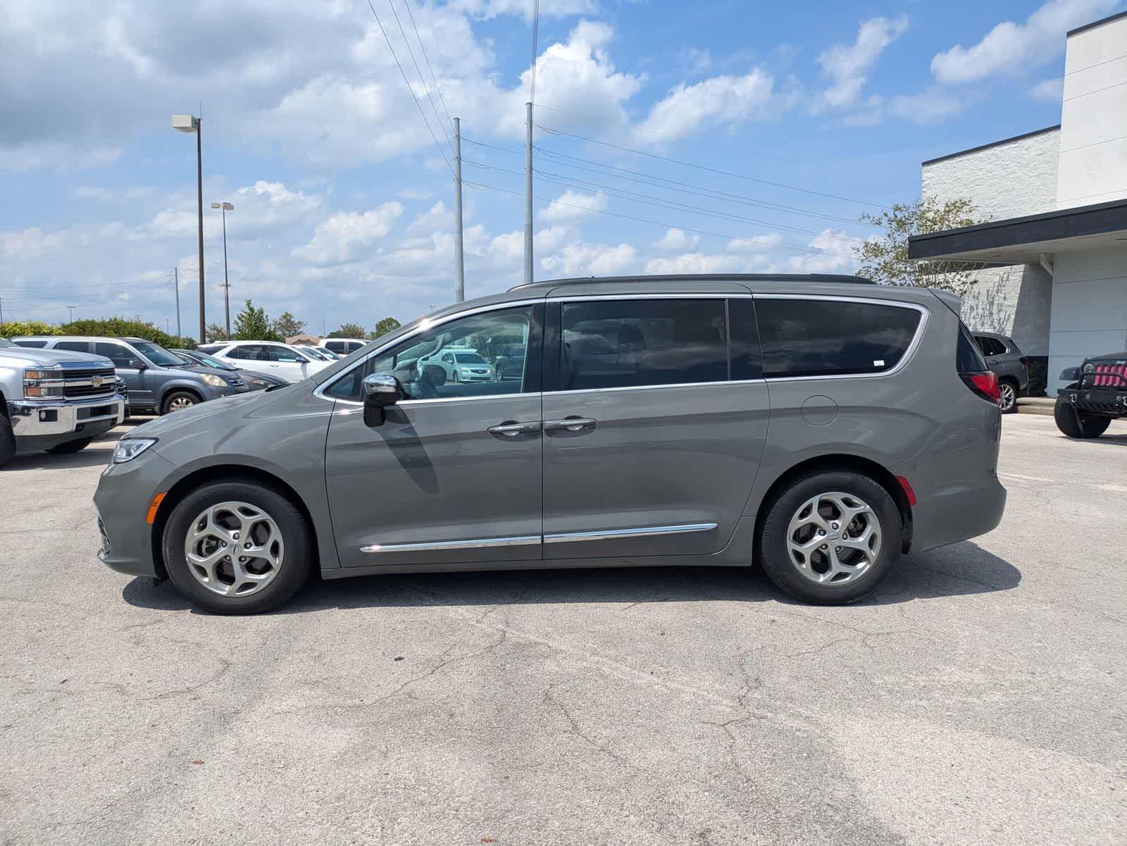 2023 Chrysler Pacifica Limited