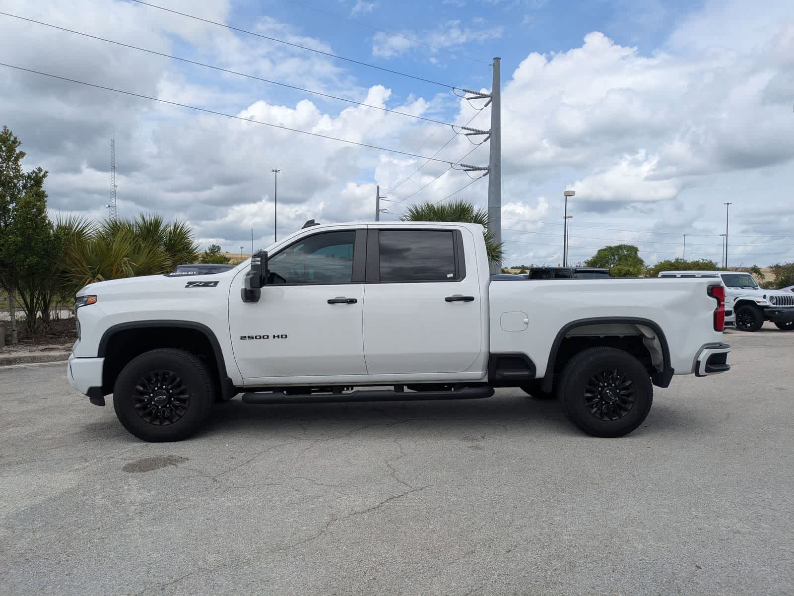 2024 Chevrolet Silverado 2500HD 4WD Crew Cab Standard Bed LT