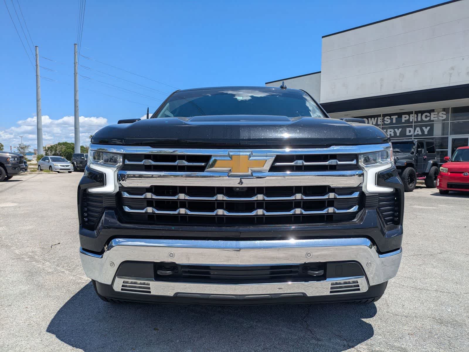 2023 Chevrolet Silverado 1500 2WD Crew Cab Short Bed LTZ