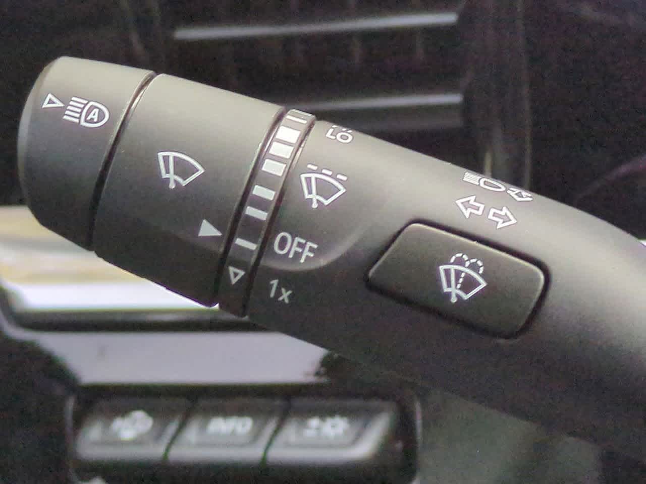 2025 Chevrolet Silverado 1500 4WD Crew Cab Short Bed LTZ